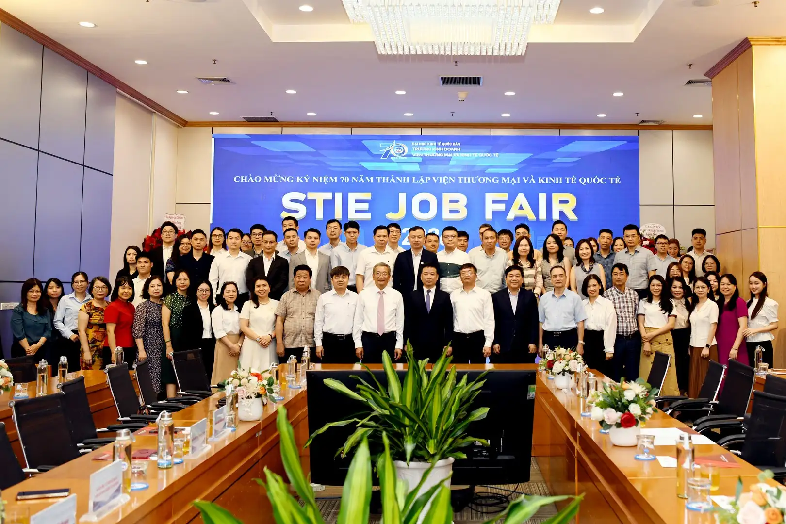 Kết Nối Tương Lai Nghề Nghiệp Cùng Hòa Phát Logistics Tại “STIE Job Fair 2026”